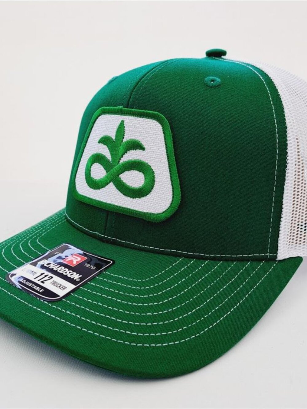 Pioneer Seed Patch Richardson 112 Trucker Hat Green White Snapback USA Farmer 80 - Picture 1 of 4